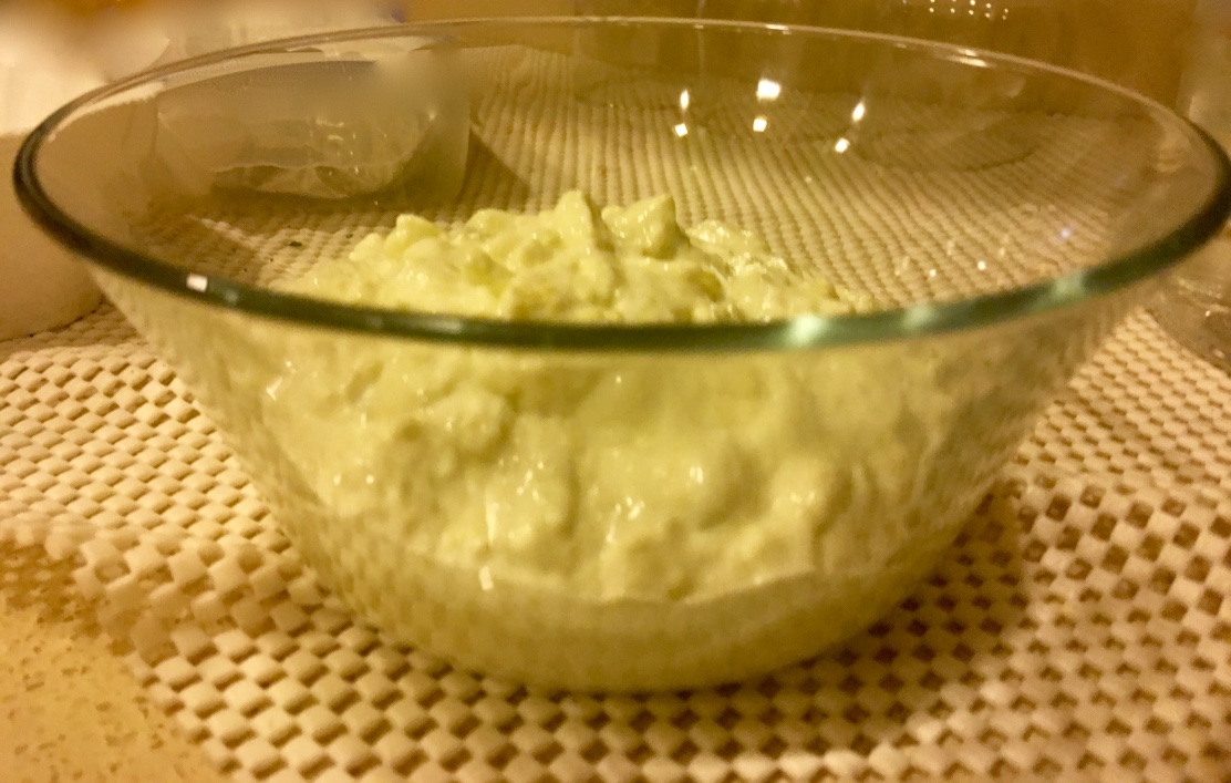 Avocado sour cream [178]